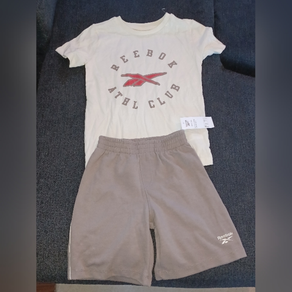 Reebok Cream Tee and Beige Shorts Set Size 8 Kids